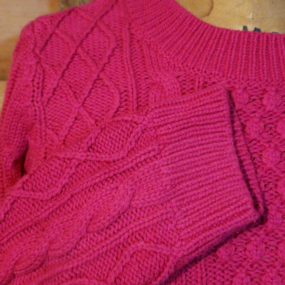 Talbots sweater - Picture 2 of 8